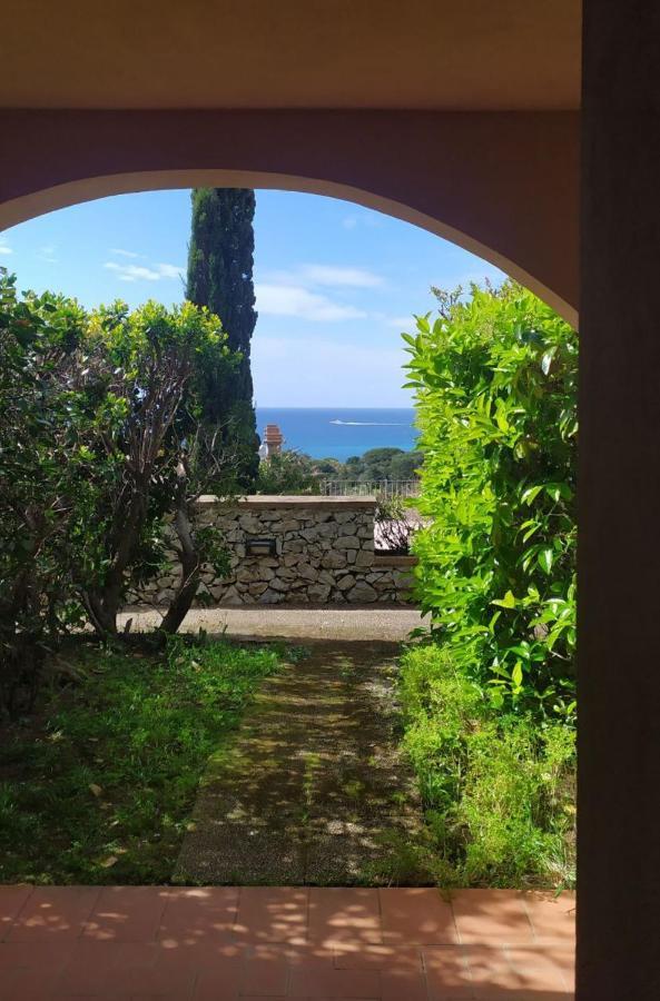 Nisportino, Elba. Bilocale Con Patio Vista Mare. Villa Casale Gastagno Buitenkant foto